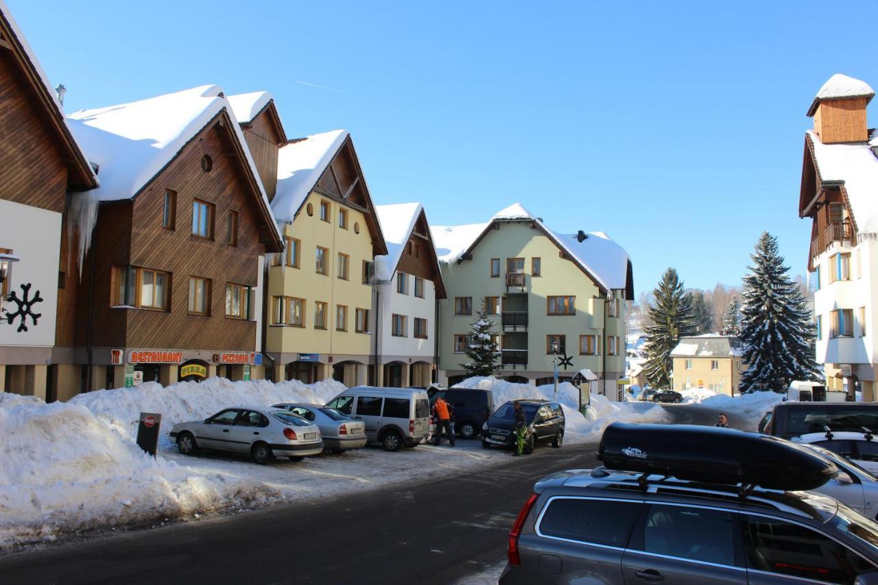 Horni Namesti Rokytnice nad Jizerou Exteriör bild